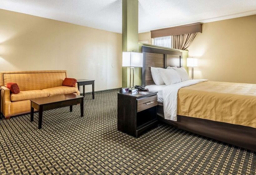 هتل Quality Inn National Fairgrounds Area