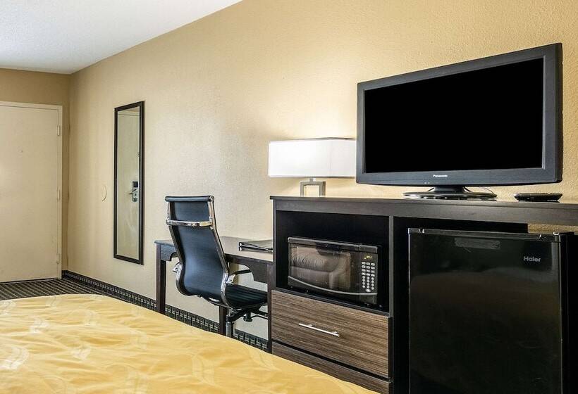 هتل Quality Inn National Fairgrounds Area