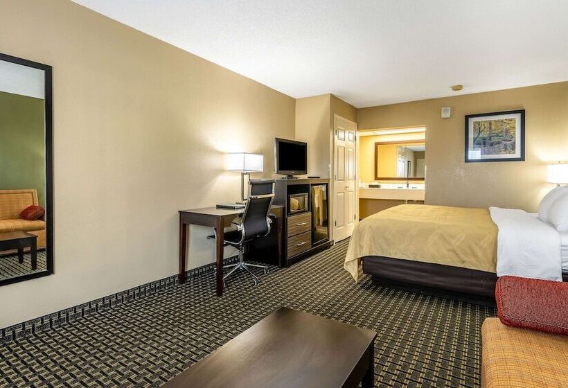 هتل Quality Inn National Fairgrounds Area