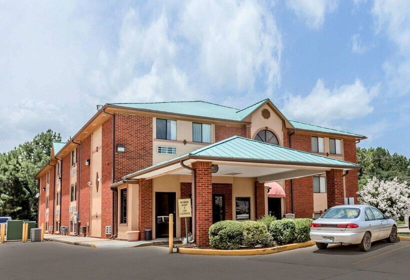 Отель Quality Inn Pell City I20 Exit 158