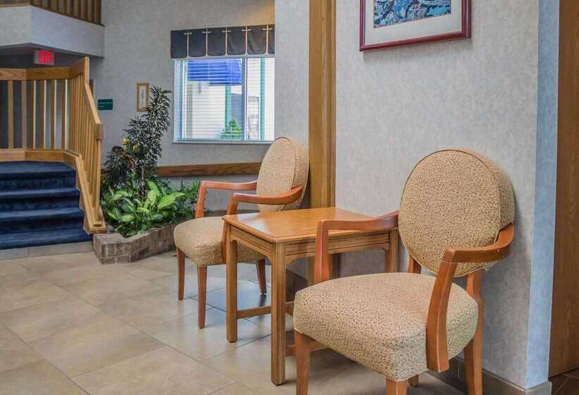 Отель Quality Inn