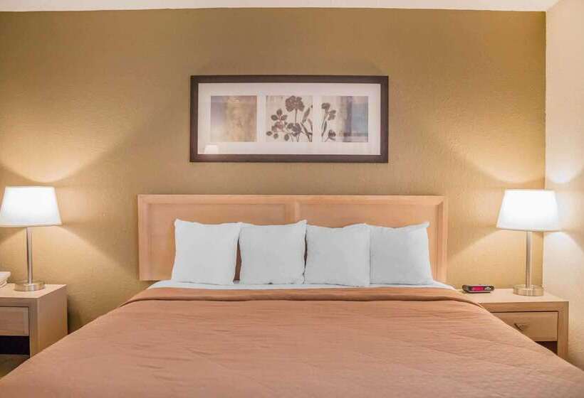 Отель Quality Inn