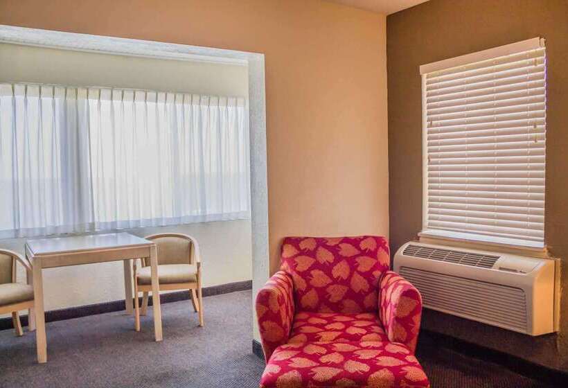 Отель Quality Inn