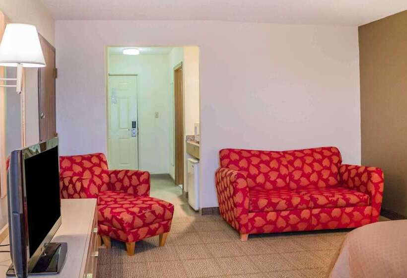 Отель Quality Inn