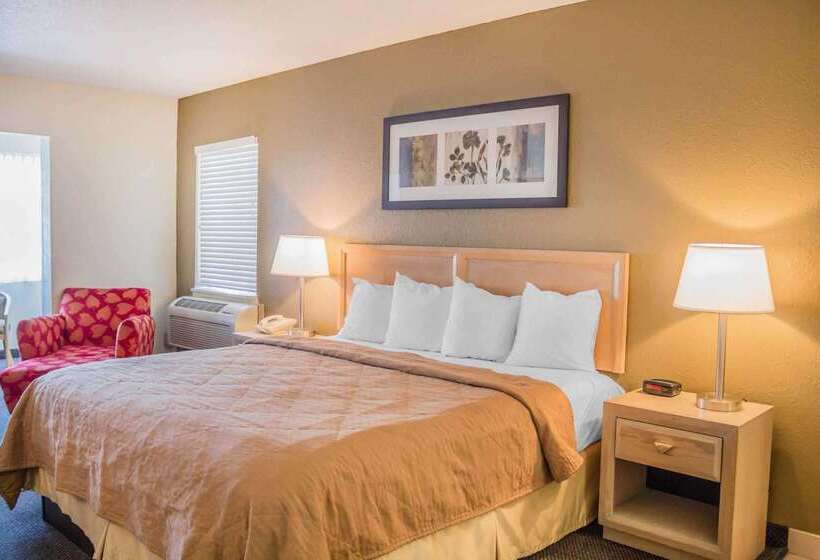 Отель Quality Inn