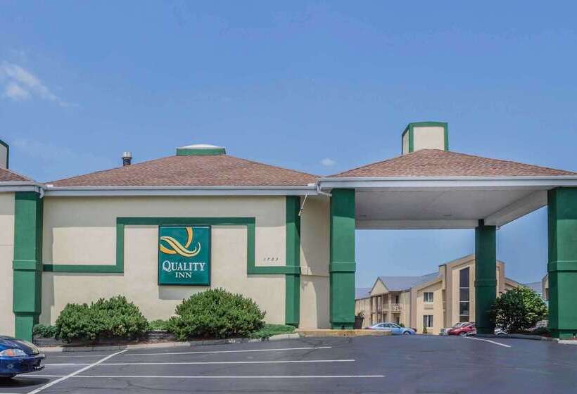 Отель Quality Inn