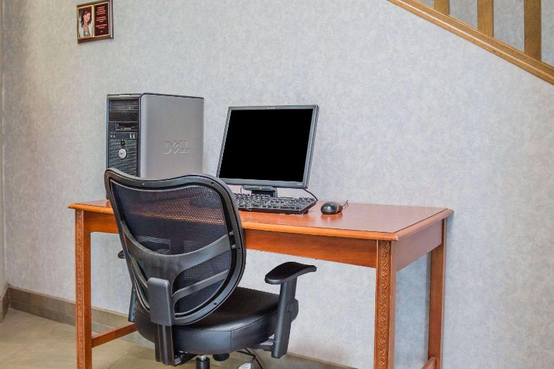 Отель Quality Inn