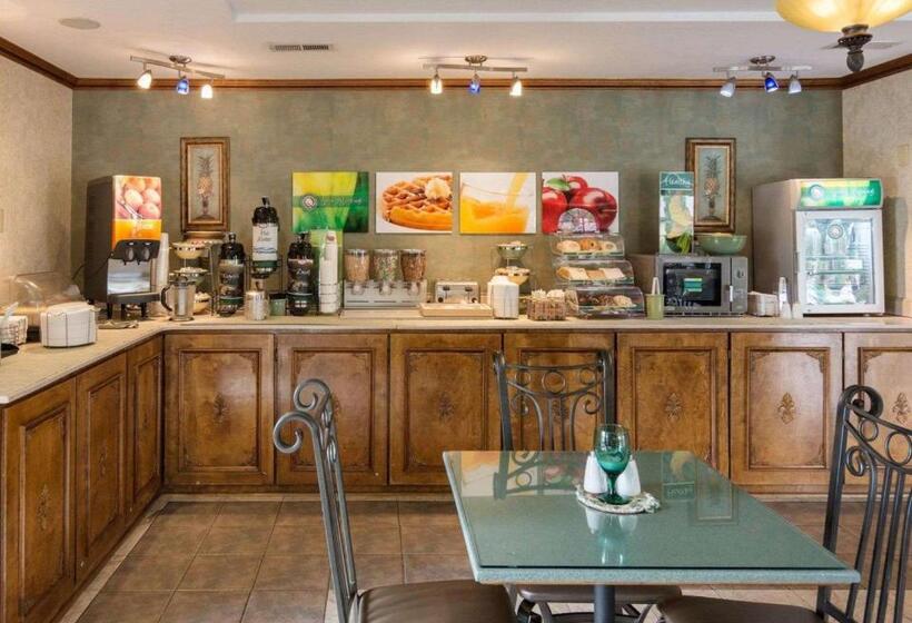 فندق Quality Inn South Hill I 85