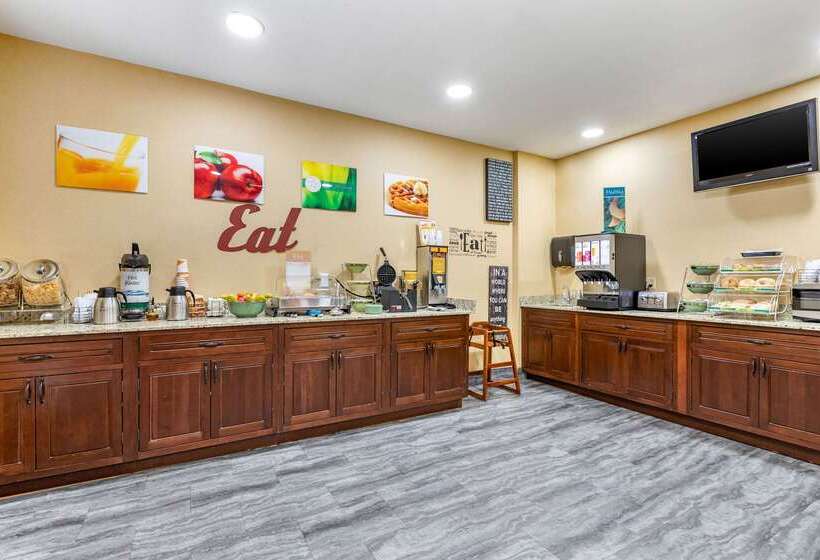 فندق Comfort Inn & Suites