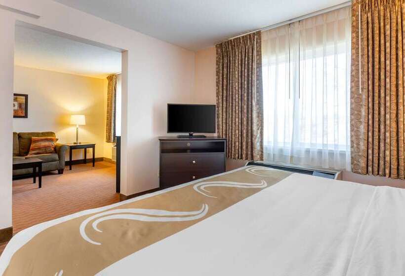 فندق Comfort Inn & Suites