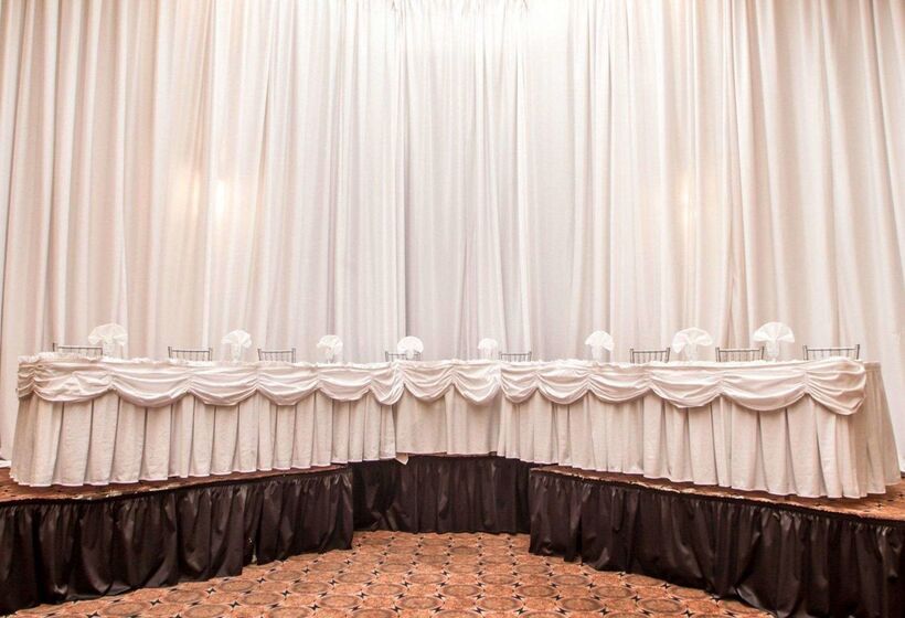 فندق Quality Inn & Suites Orland Park   Chicago