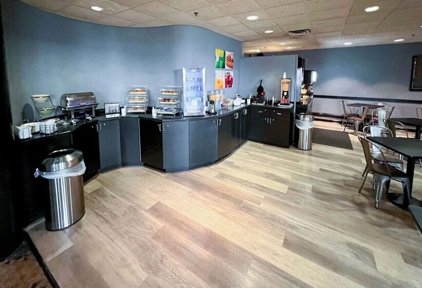 فندق Quality Inn & Suites Orland Park   Chicago