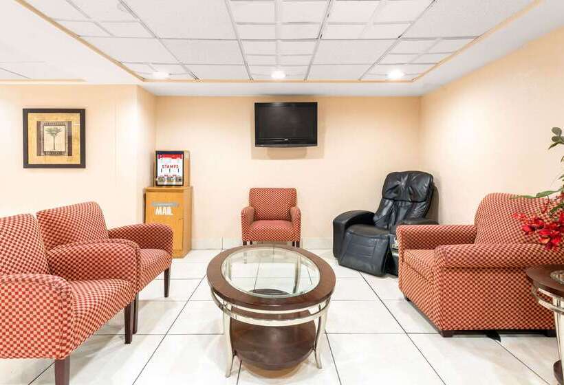 호텔 Quality Inn & Suites Orlando Airport