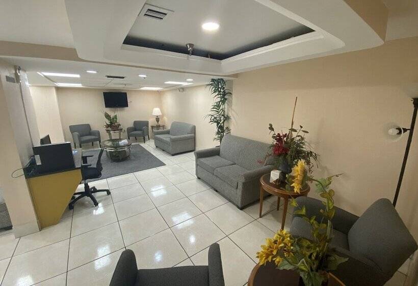 호텔 Quality Inn & Suites Orlando Airport