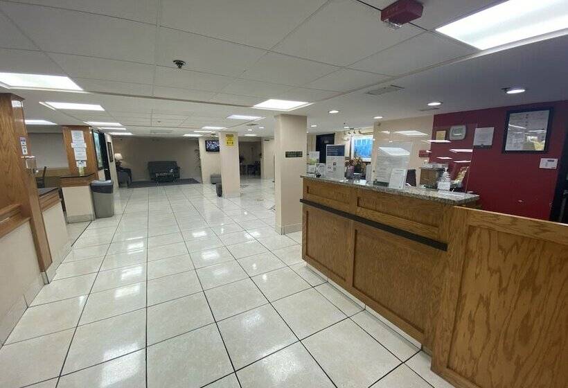 호텔 Quality Inn & Suites Orlando Airport