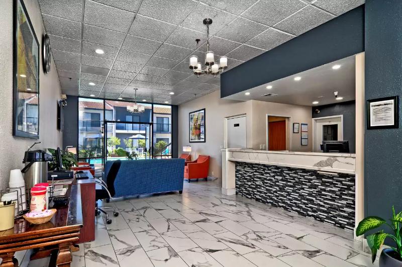 Отель Quality Inn & Suites South San Jose / Morgan Hill