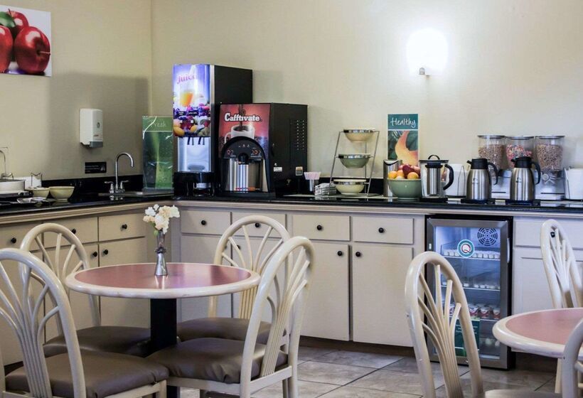 בית מלון כפרי Quality Inn & Suites St Augustine Beach Area