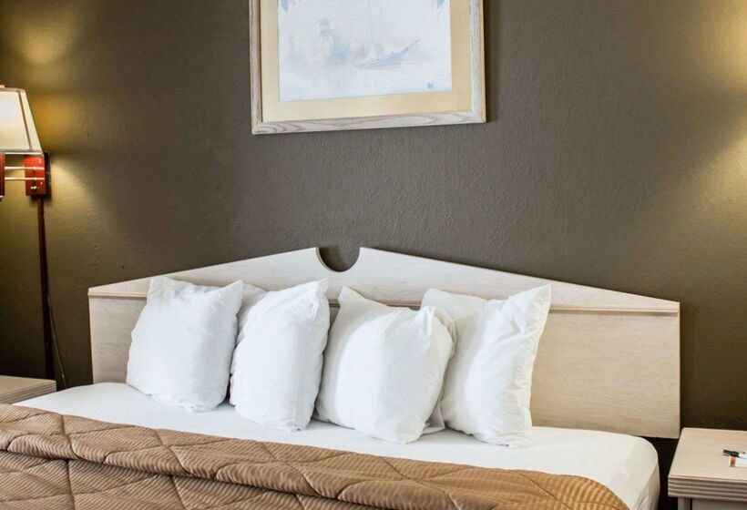 فندق Quality Inn & Suites St Augustine Beach Area