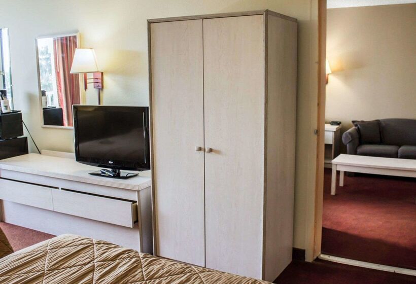 فندق Quality Inn & Suites St Augustine Beach Area