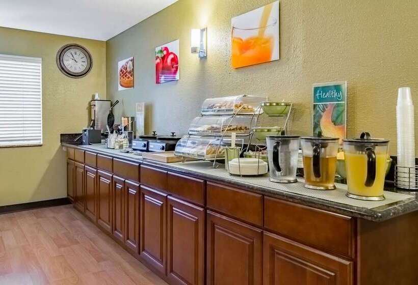 هتل Quality Inn & Suites Vancouver North