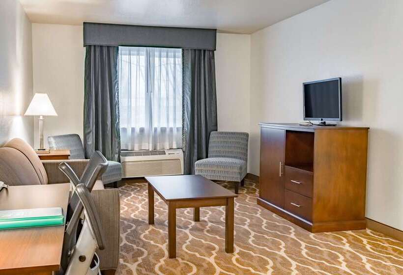 هتل Quality Inn & Suites Vancouver North