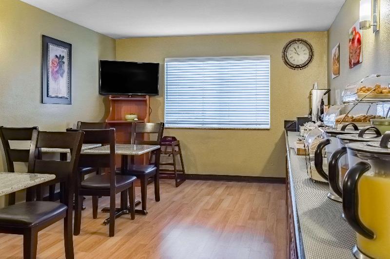 هتل Quality Inn & Suites Vancouver North