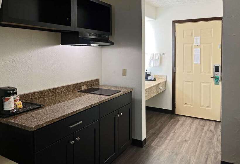 בית מלון כפרי Quality Inn