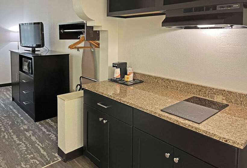 בית מלון כפרי Quality Inn