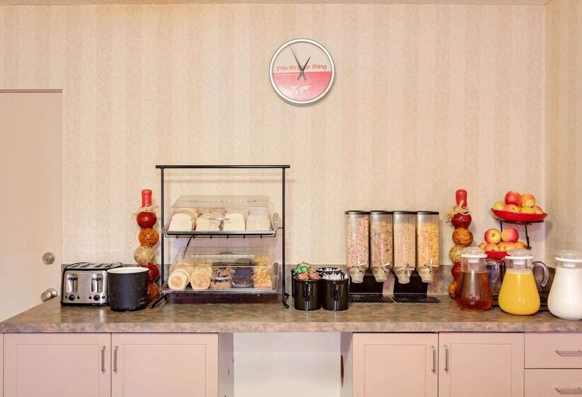 Hotel Metro Inn Calgary Northwest