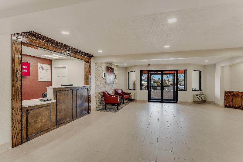 فندق Red Roof Inn & Suites Newport   Middletown, Ri