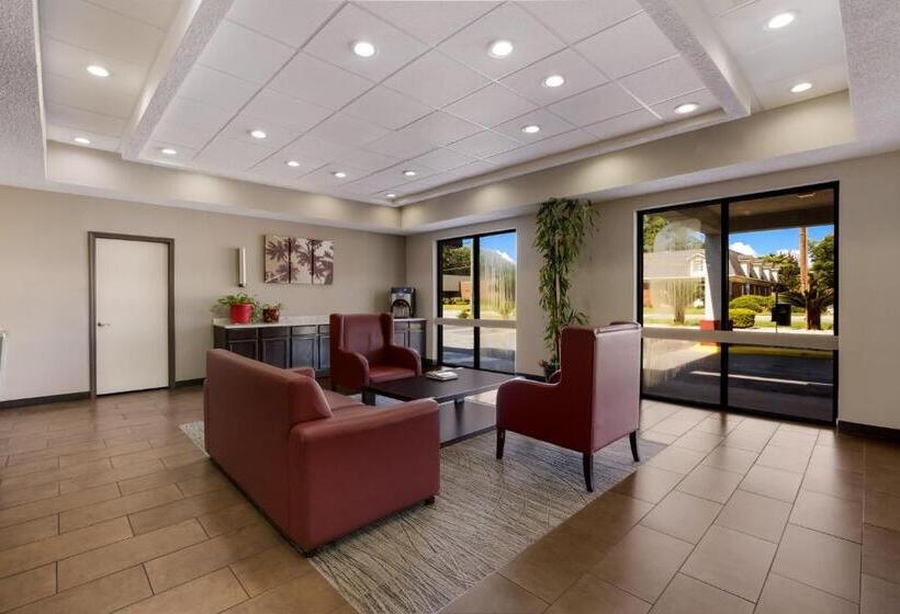 فندق Red Roof Inn & Suites Statesboro  University