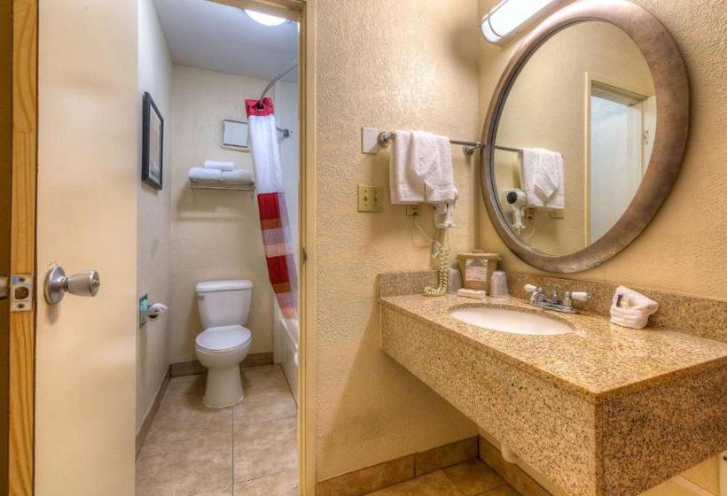 فندق Red Roof Inn Tulsa