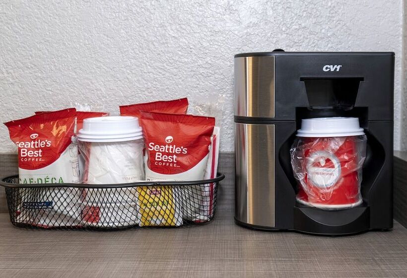 فندق Red Roof Inn Plus Boston   Mansfield   Foxboro