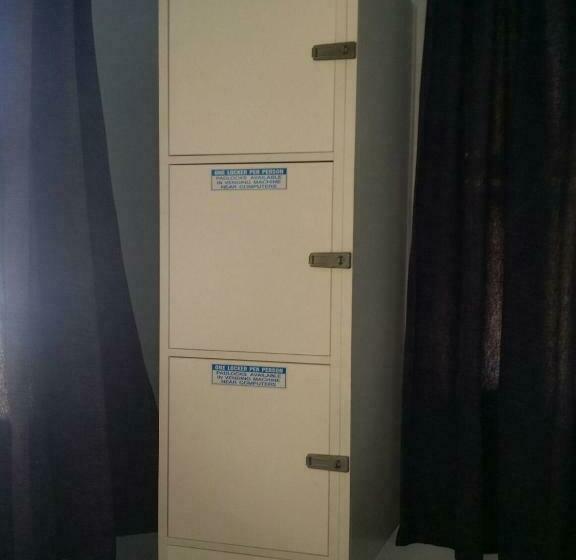 Отель Reef Lodge Backpackers