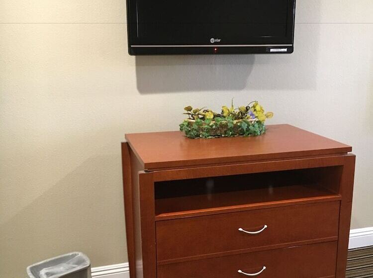 فندق Regency Inn