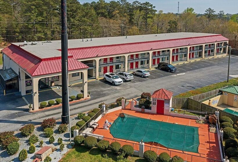 Отель Regency Inn & Suites