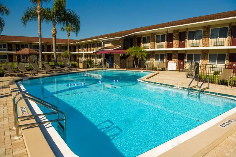 Roadstar Hotel Zephyrhills