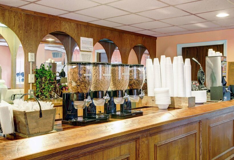 فندق Rodeway Inn New Braunfels