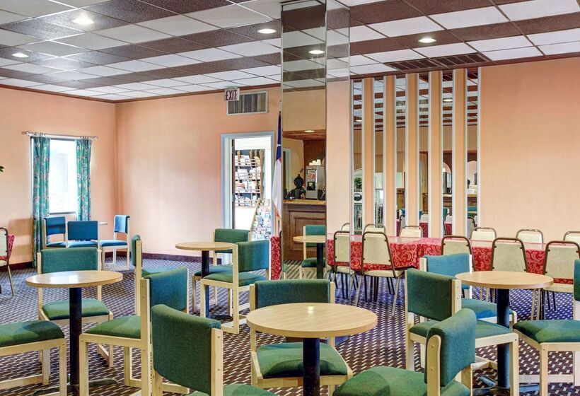 فندق Rodeway Inn New Braunfels