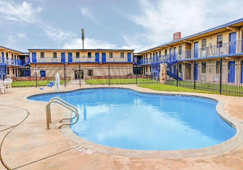 فندق Rodeway Inn New Braunfels