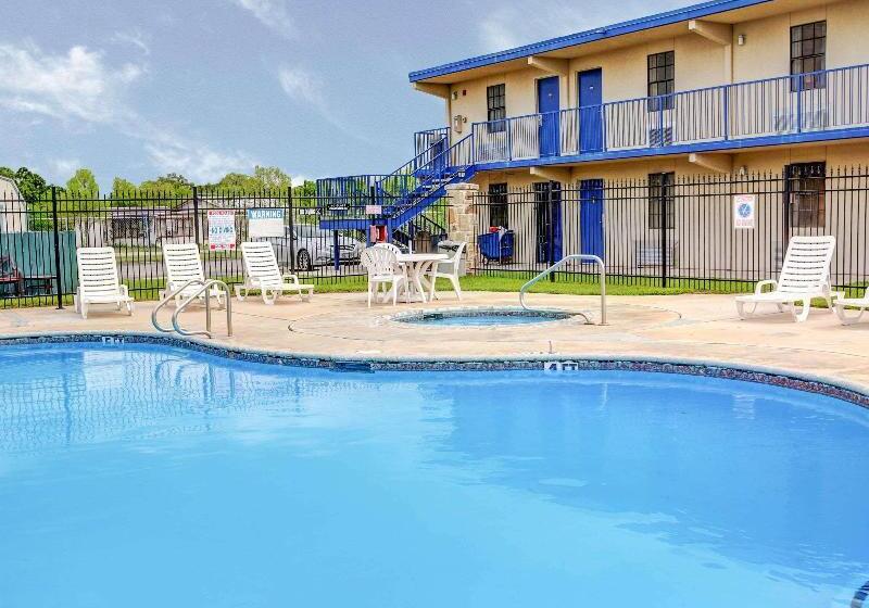 فندق Rodeway Inn New Braunfels