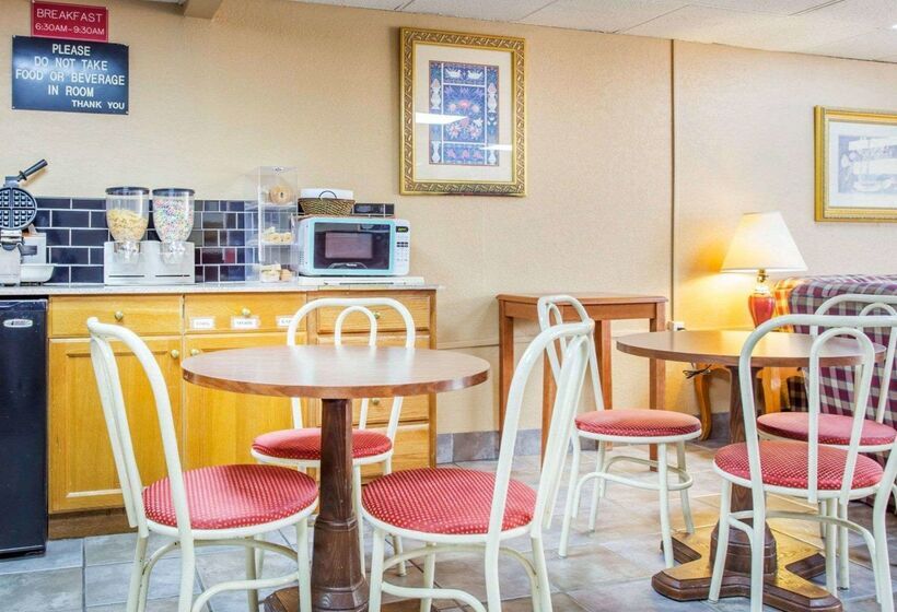 فندق Rodeway Inn Stone Mountain