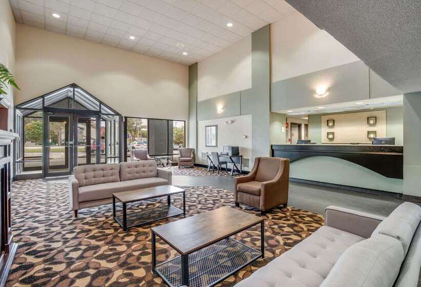 فندق Comfort Suites Stevens Point