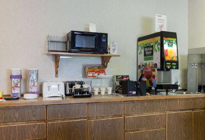 فندق Rodeway Inn