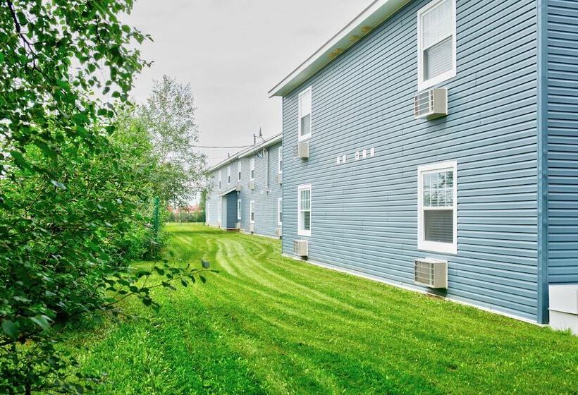 فندق Royal Inn & Suites