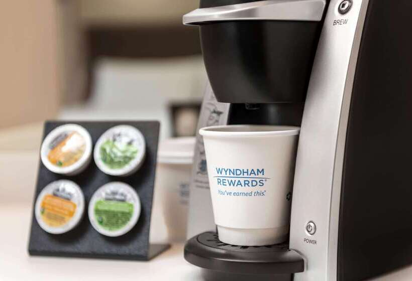 Royal Hotel West Edmonton, Trademark Collection By Wyndham