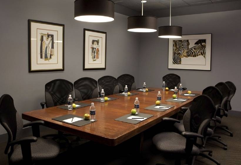 Royal Hotel West Edmonton, Trademark Collection By Wyndham