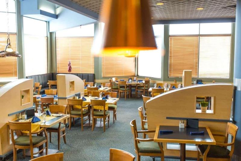 Royal Hotel West Edmonton, Trademark Collection By Wyndham