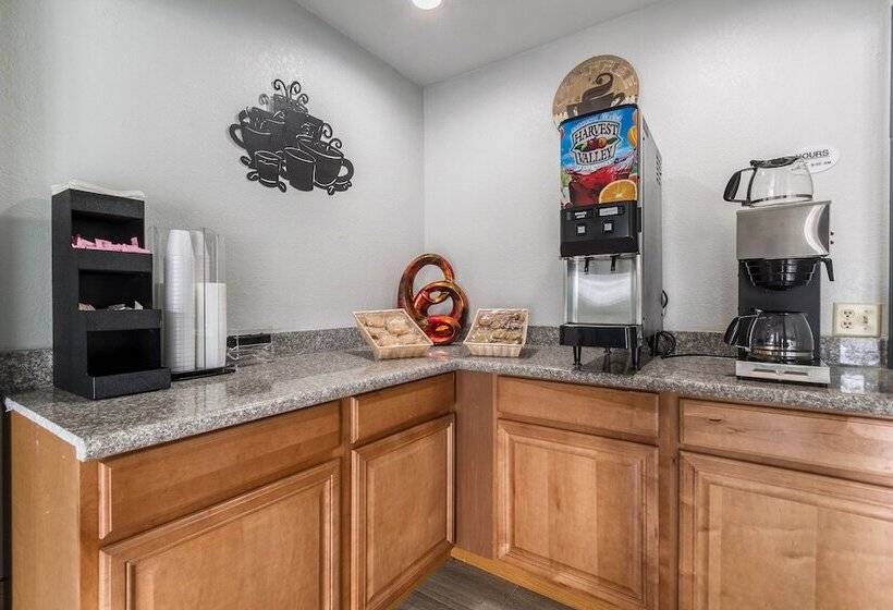 호텔 Scottish Inn And Suites Tomball