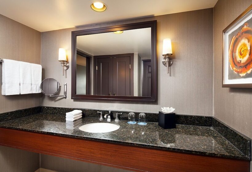 فندق Sheraton Fairplex Suites & Conference Center